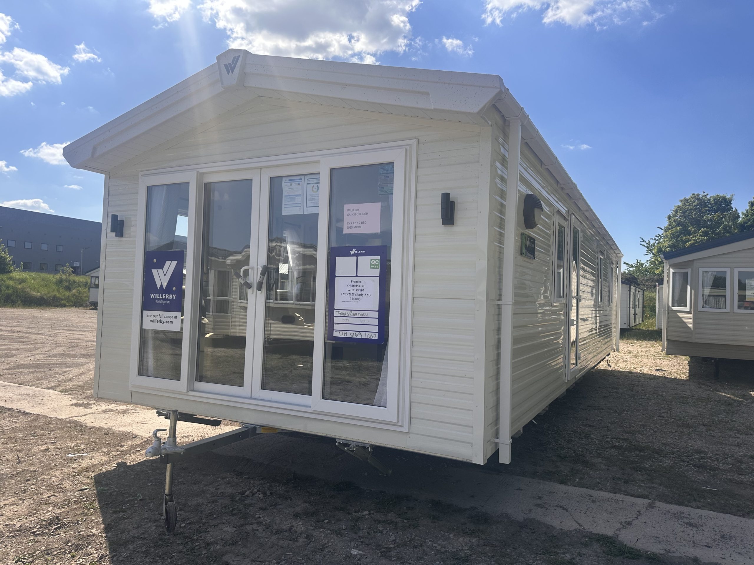 Last 2025 Model Available - Brand New - Fully Central Heated & Double Glazed Willerby Gainsborough - 35" x 12" x 2 Bedrooms & 2 Bathrooms - 2025 Model For Sale Off Site