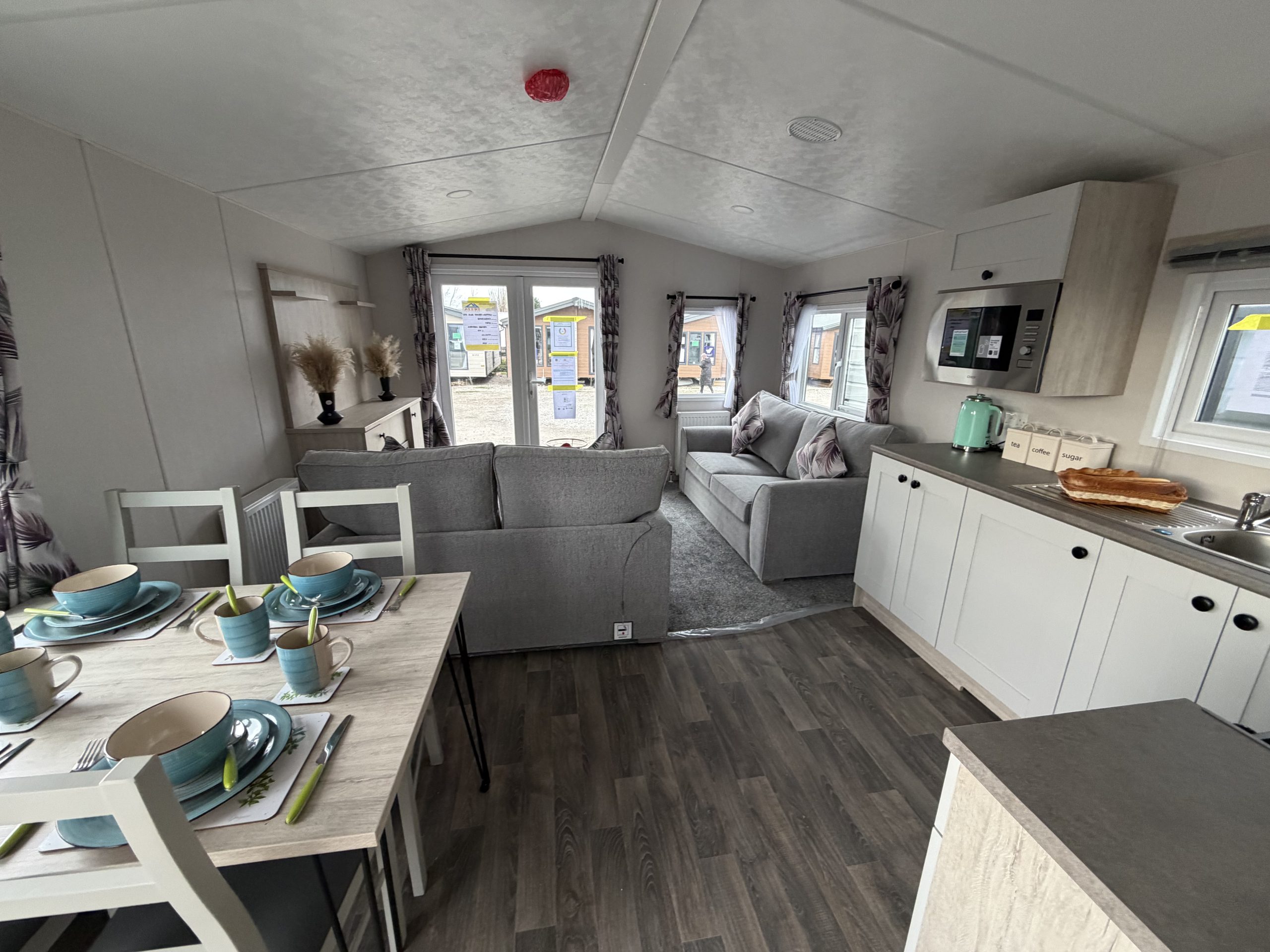 Brand New - Fully Central Heated & Double Glazed Delta Saffron Deluxe - 32" x 12" x 2 Bedrooms & 1 Bathroom - 2026 Model For Sale Off Site - Image 6