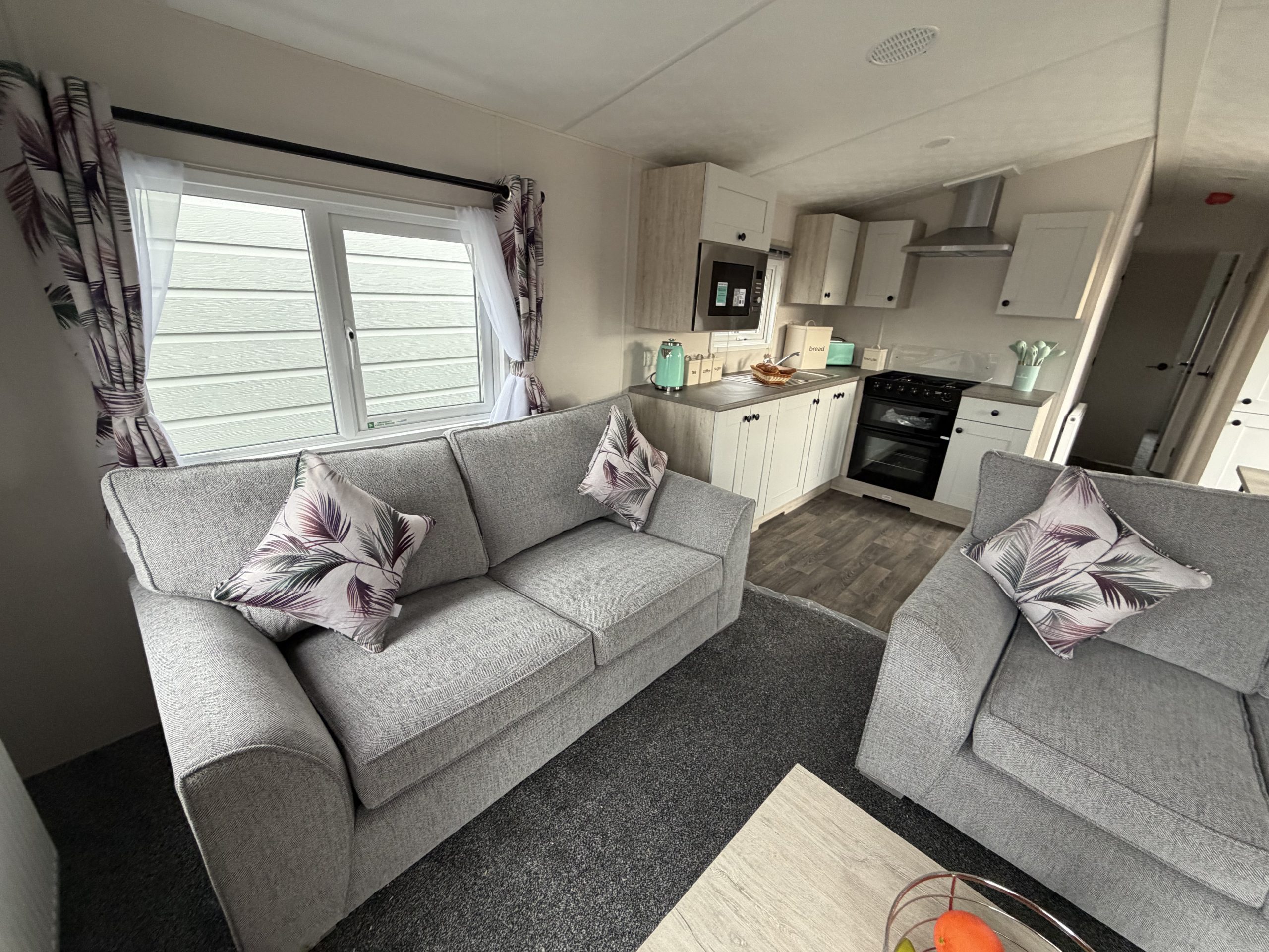 Brand New - Fully Central Heated & Double Glazed Delta Saffron Deluxe - 32" x 12" x 2 Bedrooms & 1 Bathroom - 2026 Model For Sale Off Site - Image 9