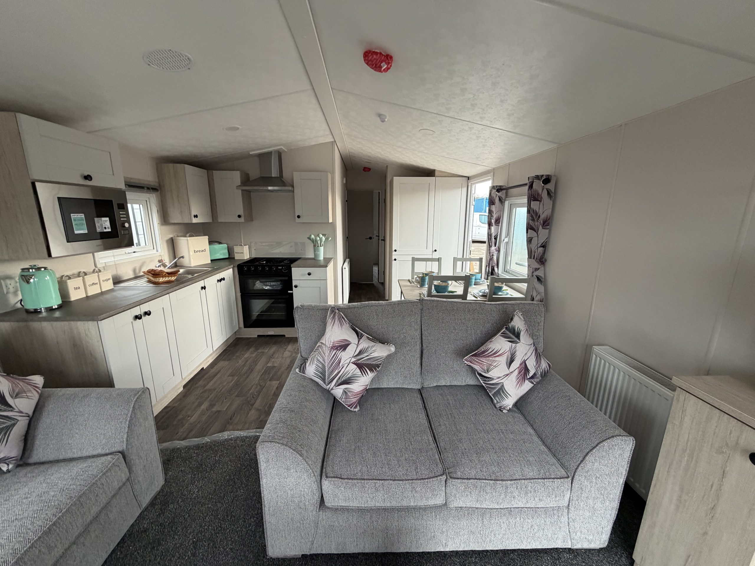 Brand New - Fully Central Heated & Double Glazed Delta Saffron Deluxe - 32" x 12" x 2 Bedrooms & 1 Bathroom - 2026 Model For Sale Off Site - Image 10