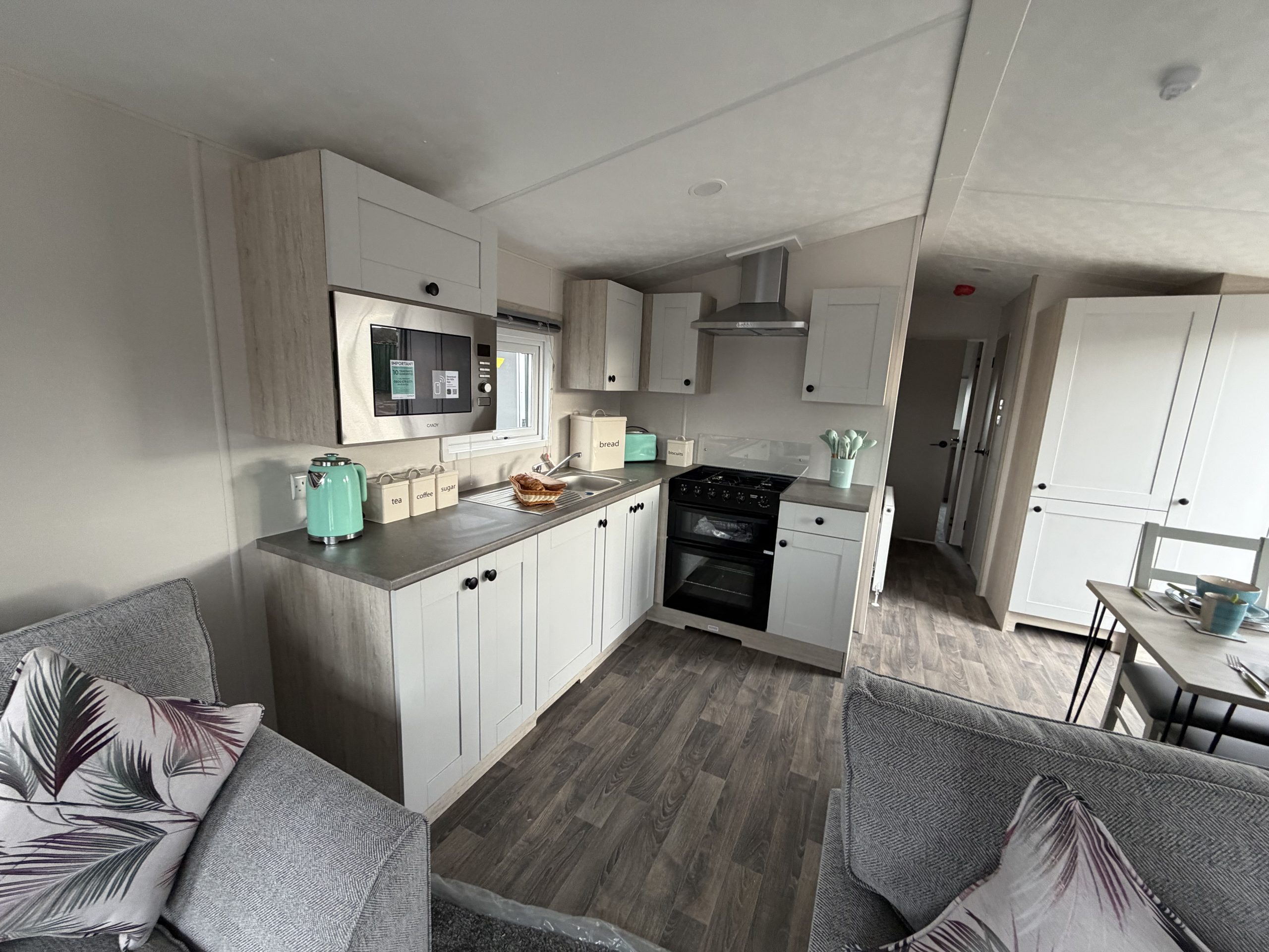 Brand New - Fully Central Heated & Double Glazed Delta Saffron Deluxe - 32" x 12" x 2 Bedrooms & 1 Bathroom - 2026 Model For Sale Off Site - Image 11