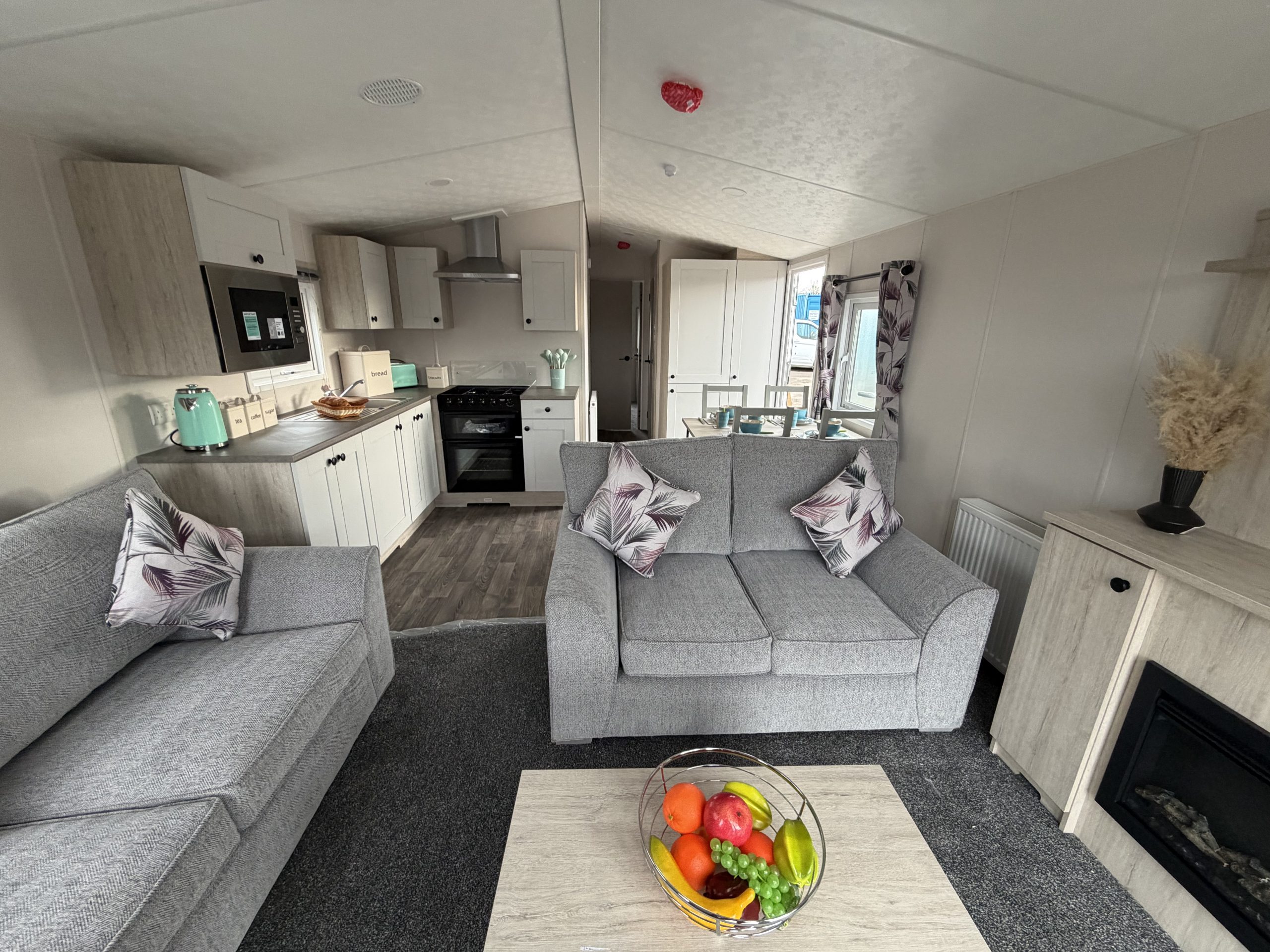 Brand New - Fully Central Heated & Double Glazed Delta Saffron Deluxe - 32" x 12" x 2 Bedrooms & 1 Bathroom - 2026 Model For Sale Off Site - Image 2