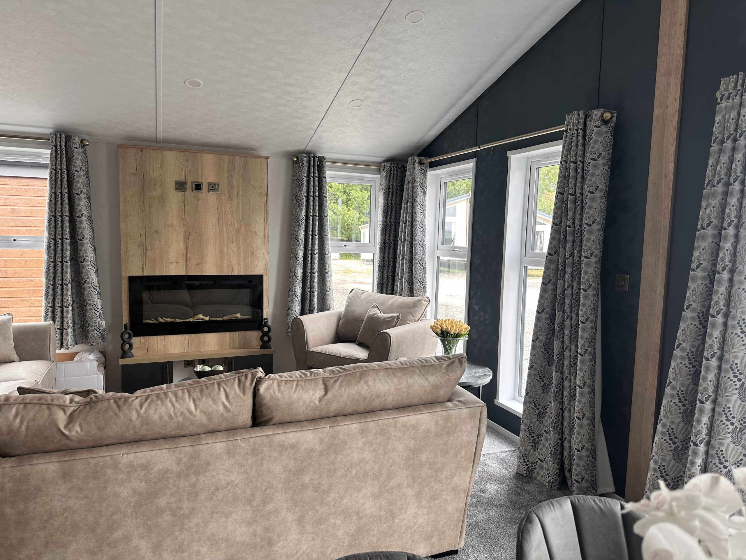 Last 2025 Model Available - Brand New - Residential Specification - Fully Central Heated & Double Glazed Beverley Norwood Lodge - 40" x 20" x 2 Bedrooms & 2 Bathrooms - 2025 Model For Sale Off Site - Image 3