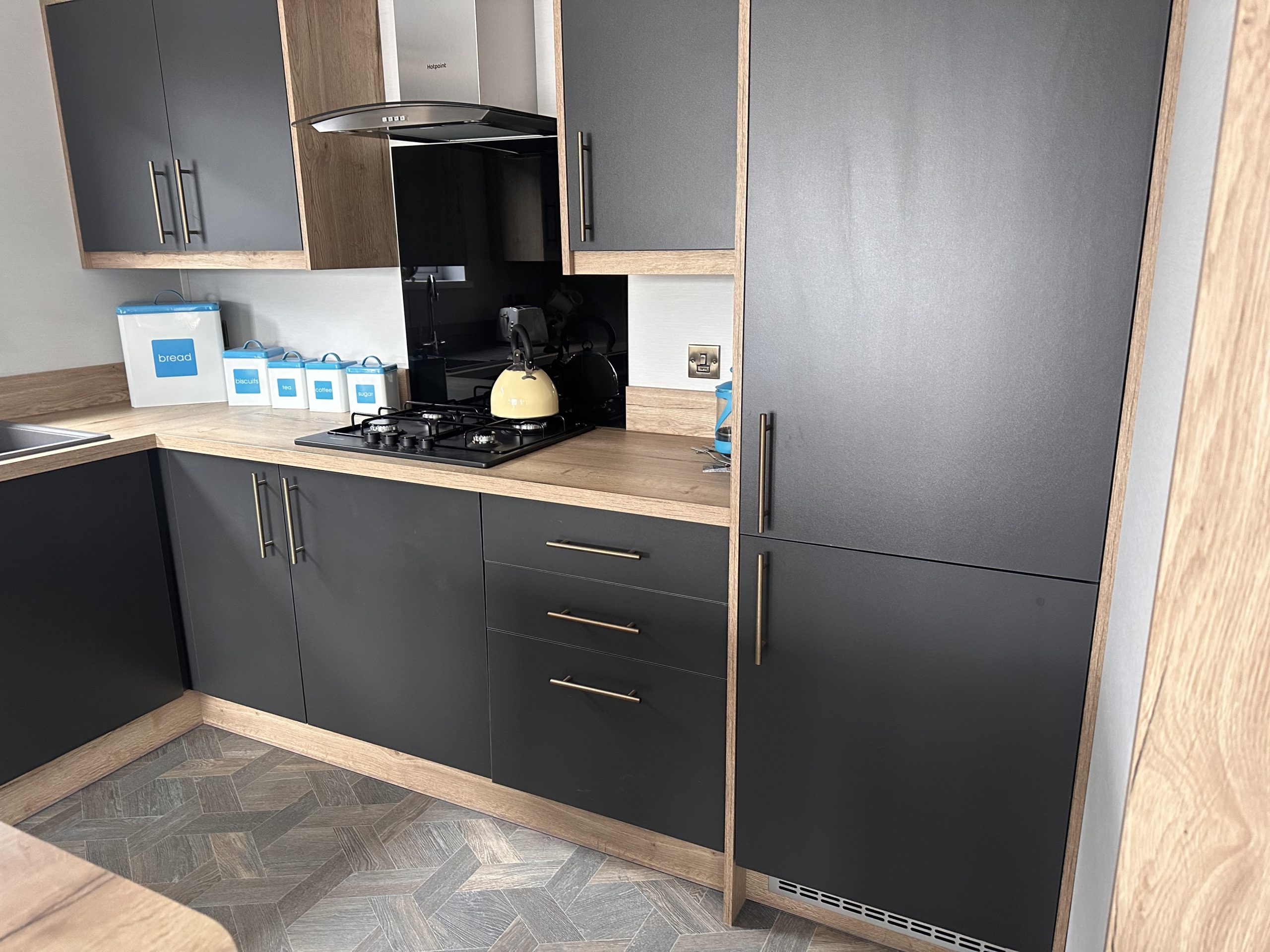 Last 2025 Model Available - Brand New - Residential Specification - Fully Central Heated & Double Glazed Beverley Norwood Lodge - 40" x 20" x 2 Bedrooms & 2 Bathrooms - 2025 Model For Sale Off Site - Image 9