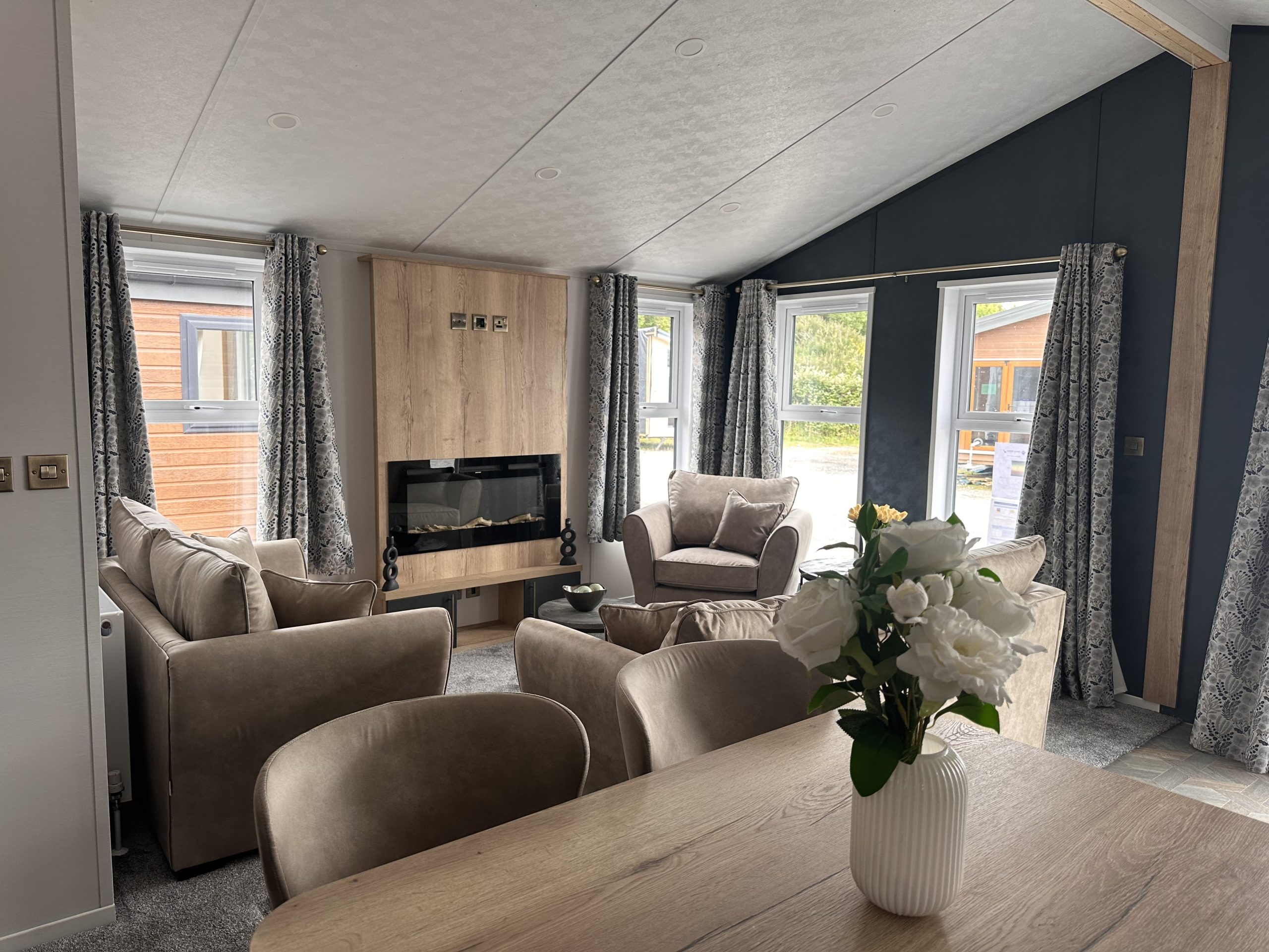 Last 2025 Model Available - Brand New - Residential Specification - Fully Central Heated & Double Glazed Beverley Norwood Lodge - 40" x 20" x 2 Bedrooms & 2 Bathrooms - 2025 Model For Sale Off Site - Image 15