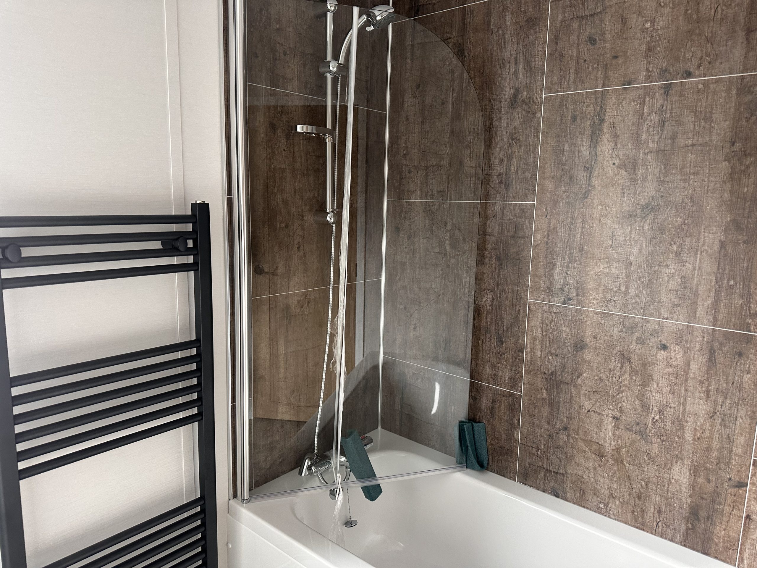 Last 2025 Model Available - Brand New - Residential Specification - Fully Central Heated & Double Glazed Beverley Norwood Lodge - 40" x 20" x 2 Bedrooms & 2 Bathrooms - 2025 Model For Sale Off Site - Image 34