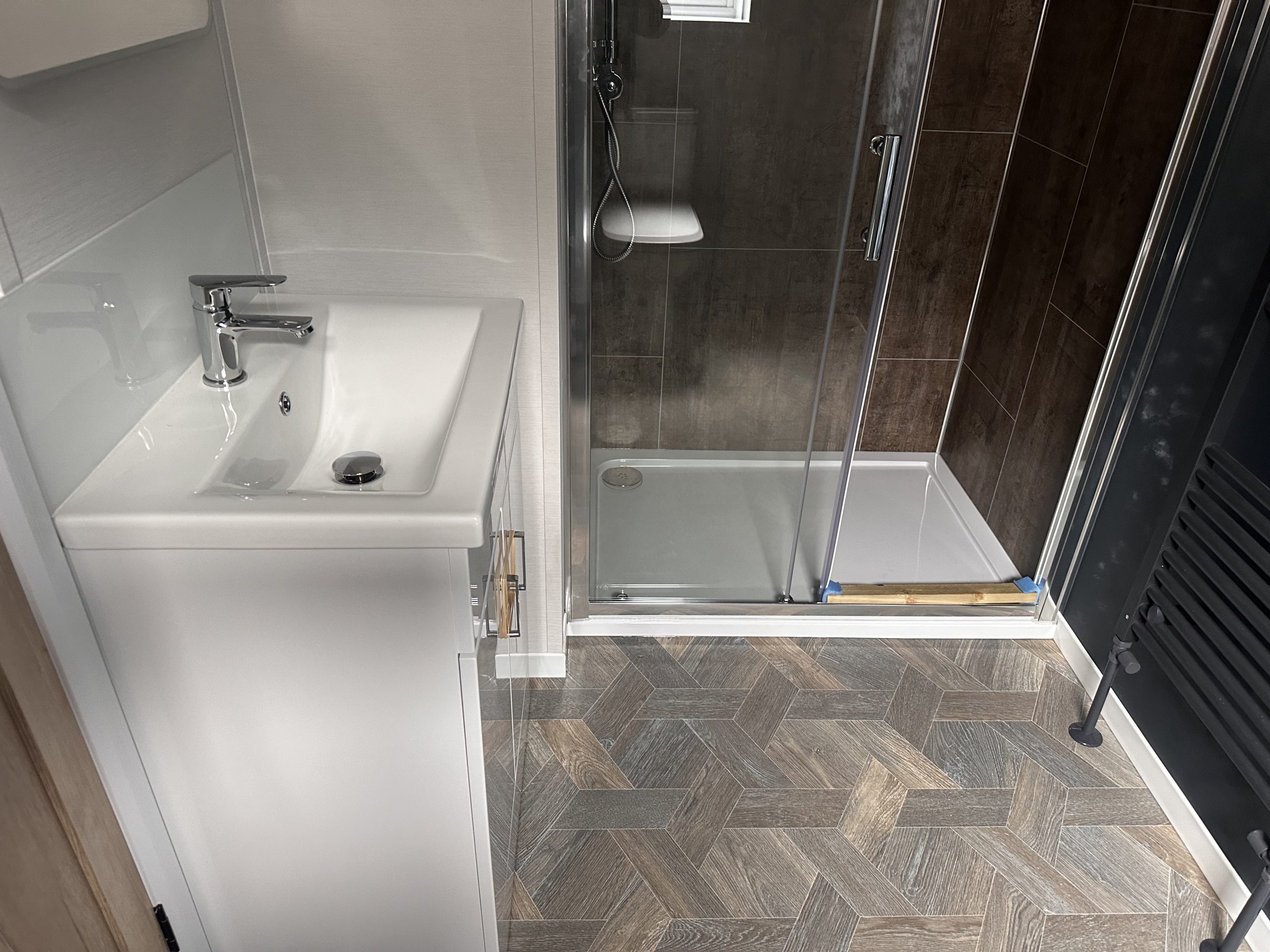 Last 2025 Model Available - Brand New - Residential Specification - Fully Central Heated & Double Glazed Beverley Norwood Lodge - 40" x 20" x 2 Bedrooms & 2 Bathrooms - 2025 Model For Sale Off Site - Image 43