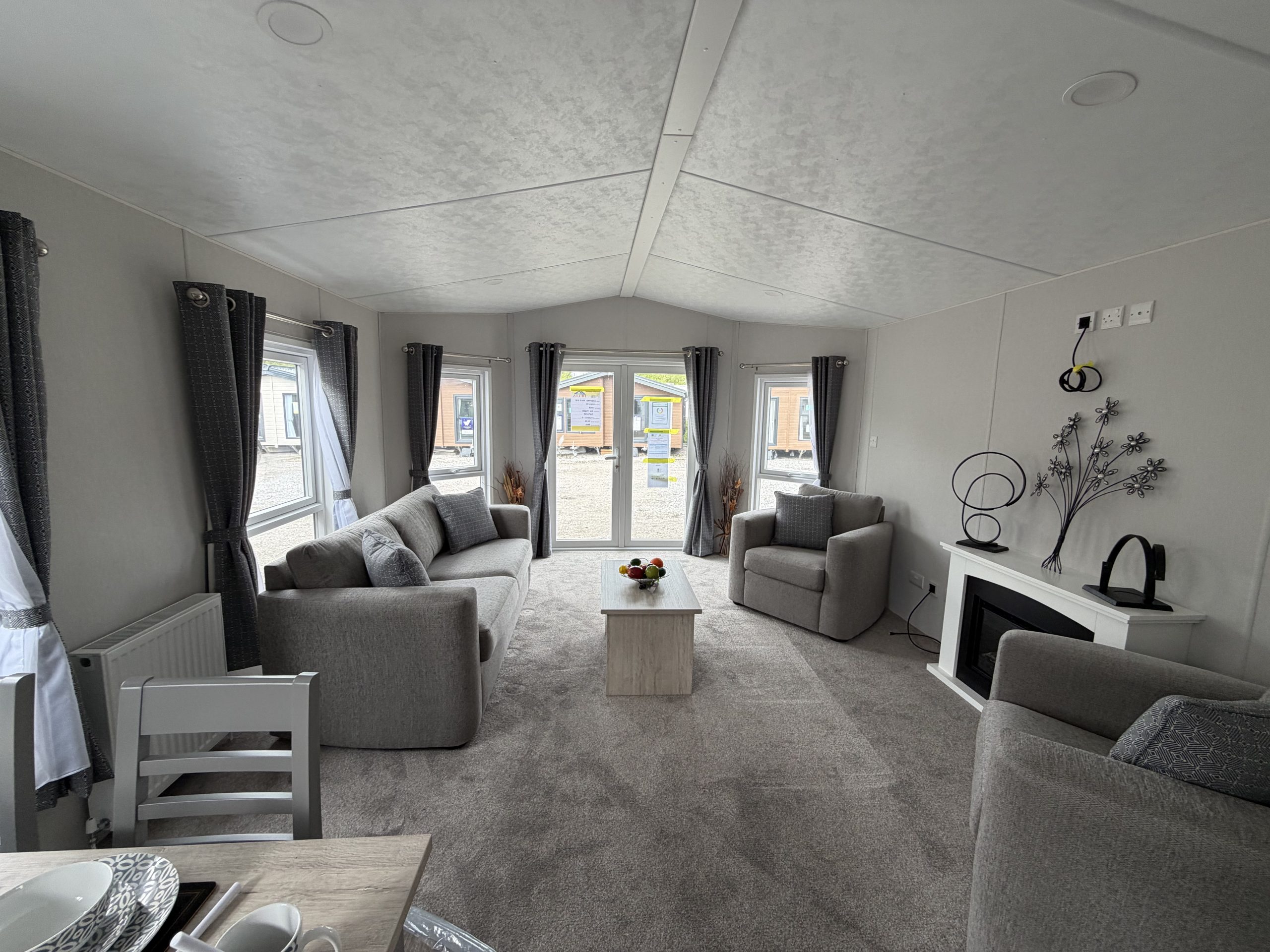 Brand New - Fully Central Heated & Double Glazed Delta Langford With Bath - 40" x 13" x 2 Bedrooms & 2 Bathrooms - 2026 Model For Sale Off Site - Image 2