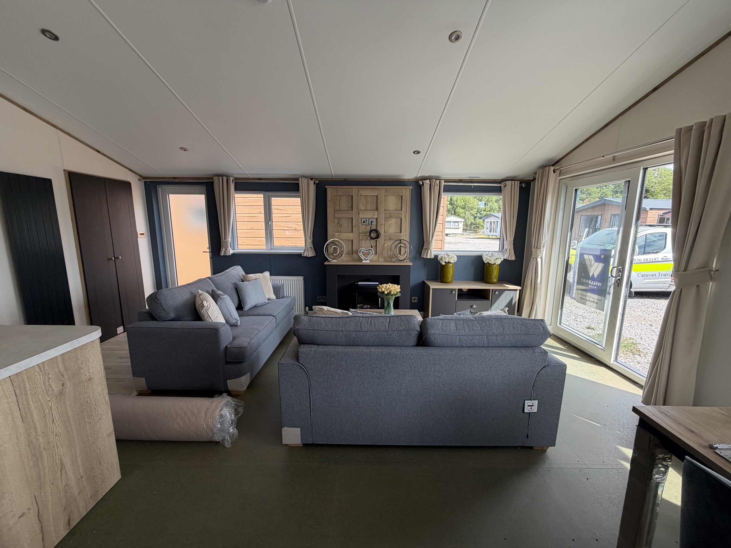 Brand New - Residential Specification - Fully Central Heated & Double Glazed Willerby New Holland Lodge - 40" x 20" x 2 Bedrooms & 2 Bathrooms - 2027 Model For Sale Off Site - Image 11