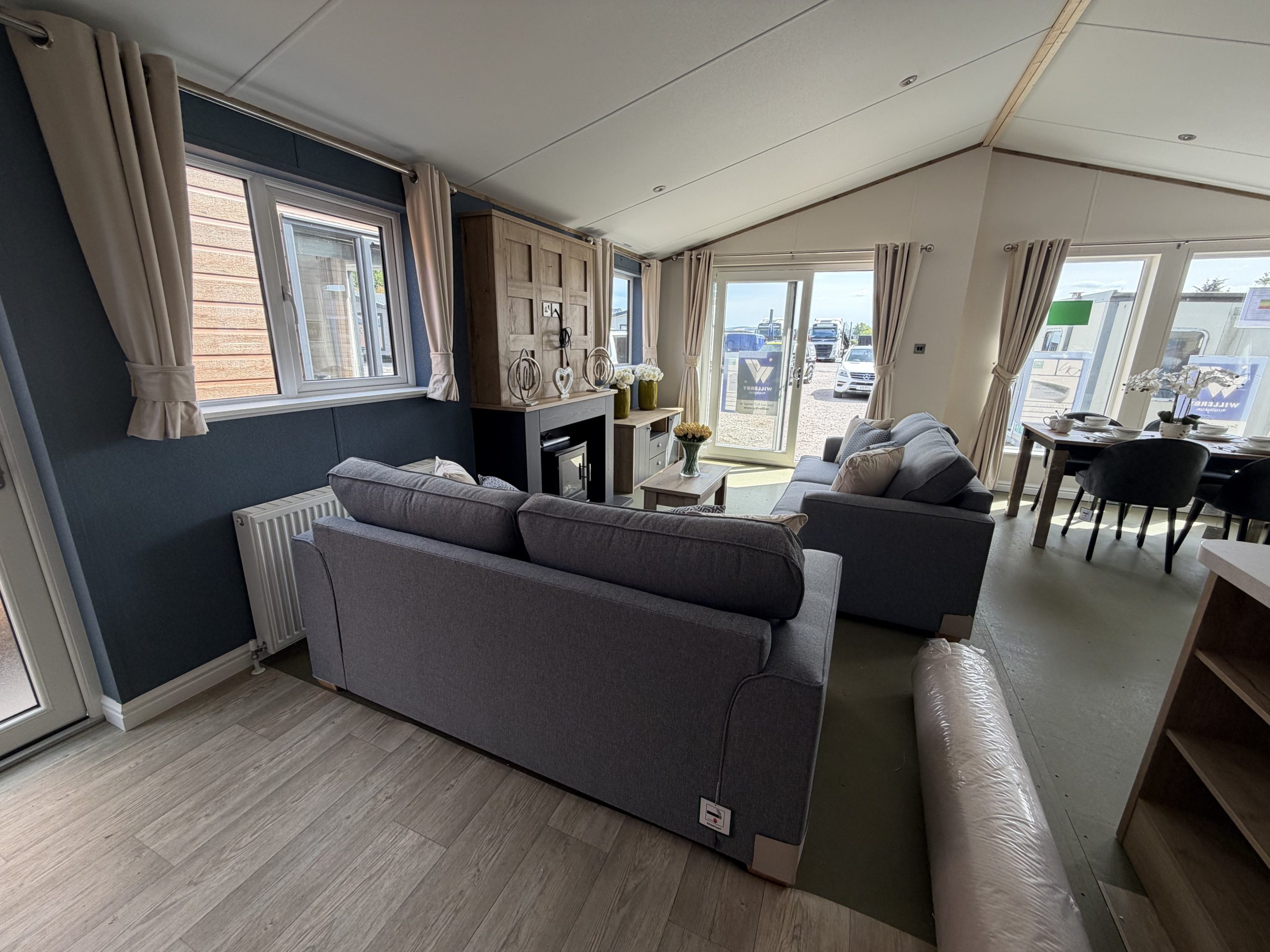 Brand New - Residential Specification - Fully Central Heated & Double Glazed Willerby New Holland Lodge - 40" x 20" x 2 Bedrooms & 2 Bathrooms - 2027 Model For Sale Off Site - Image 14