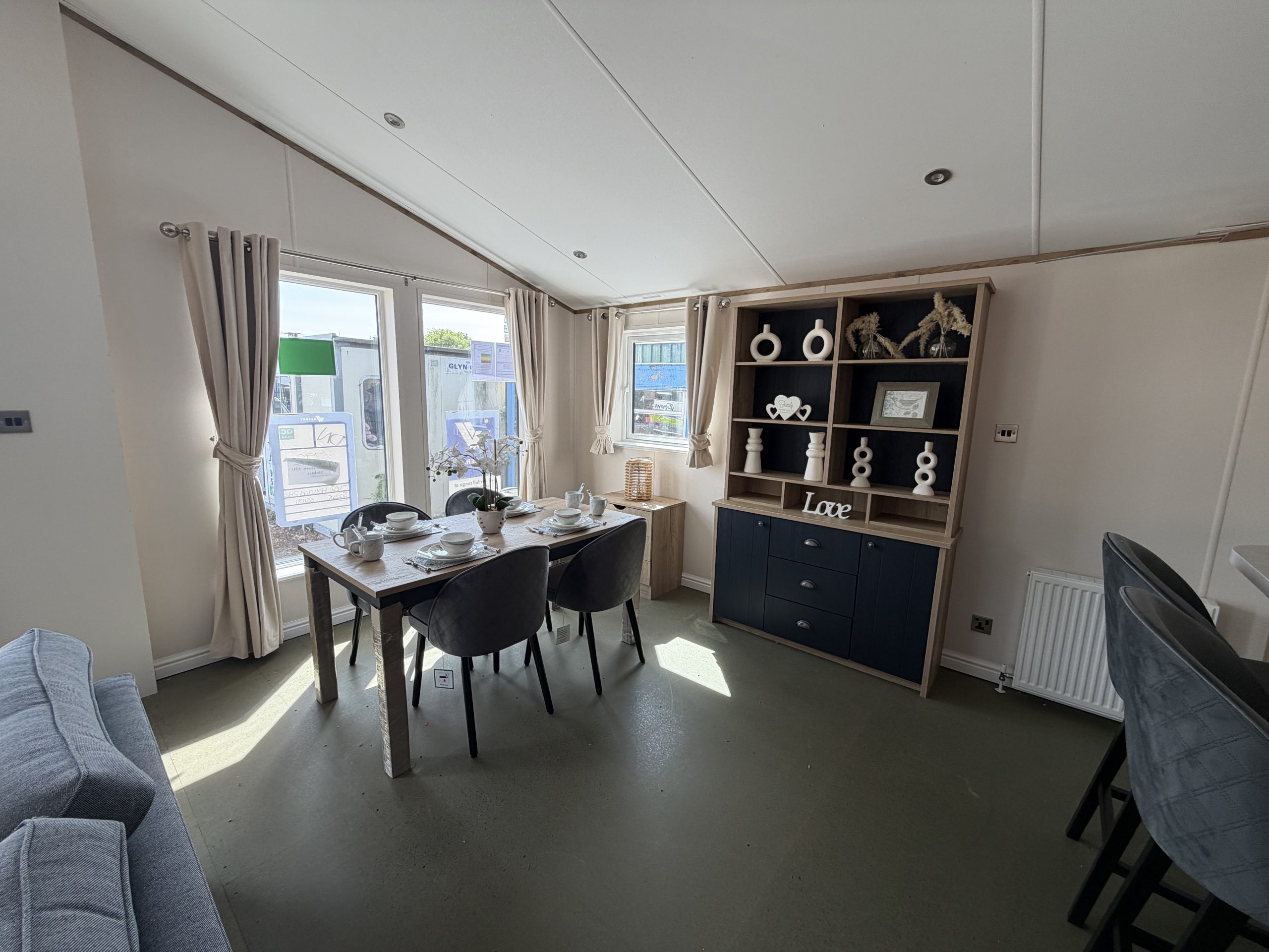 Brand New - Residential Specification - Fully Central Heated & Double Glazed Willerby New Holland Lodge - 40" x 20" x 2 Bedrooms & 2 Bathrooms - 2027 Model For Sale Off Site - Image 26