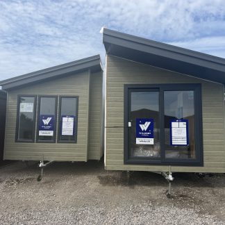 Brand New - Residential Specification - Fully Central Heated & Double Glazed Willerby Pinehurst Lodge - 40" x 20" x 3 Bedrooms & 2 Bathrooms & Utilty Room - 2027 Model For Sale Off Site