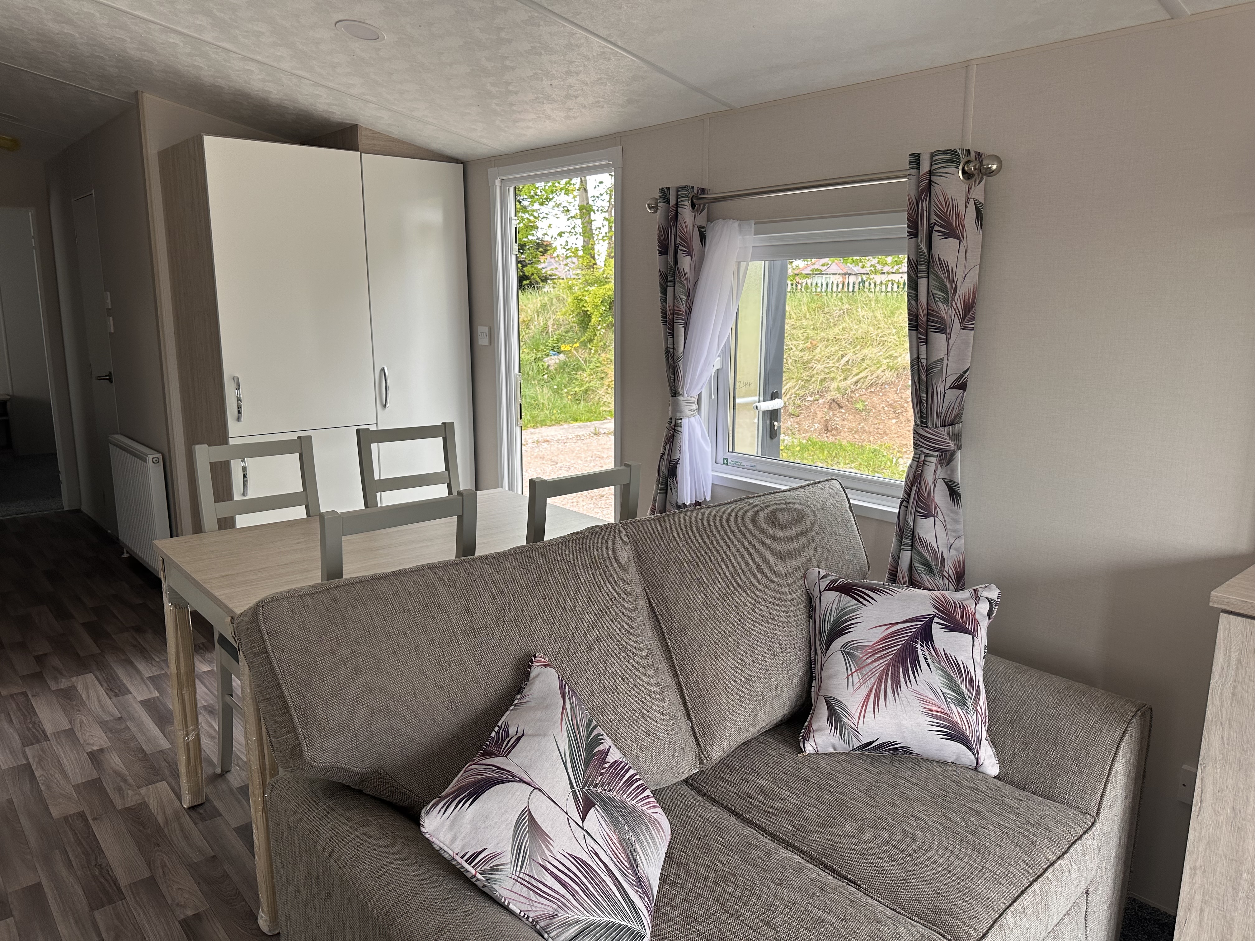 Last 2025 Model Available - Brand New - Fully Central Heated & Double Glazed Delta Saffron Deluxe - 36" x 12" x 2 Bedrooms & 1 Bathroom - 2025 Model For Sale Off Site - Image 18